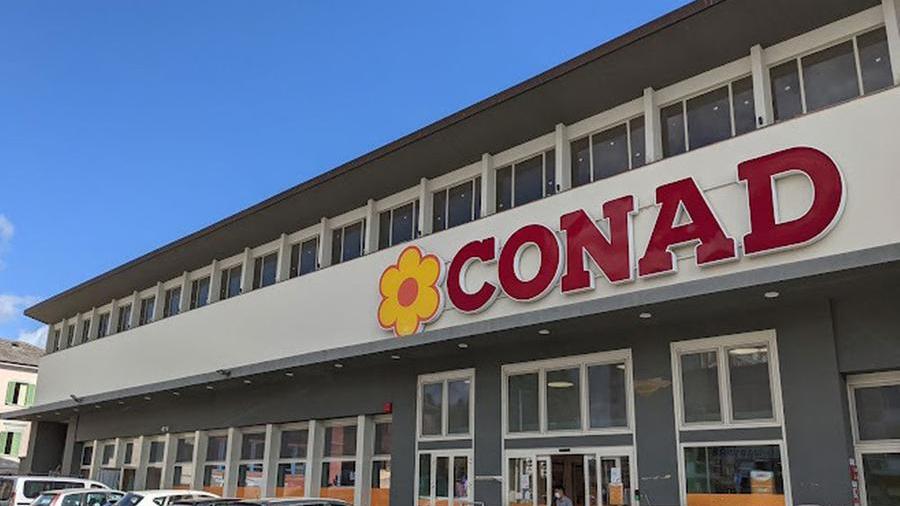 Il supermercato dov'è avvenuta la rapina con aggressione