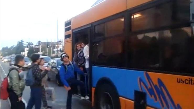 L'odissea degli studenti di Pieve appiedati dal bus