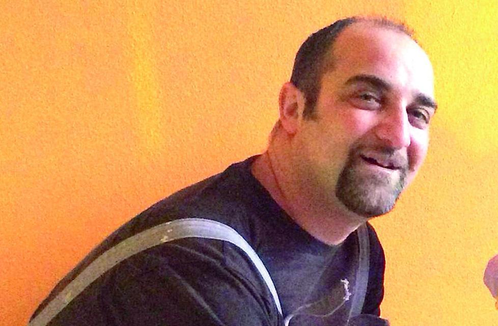 Muore nello scontro frontale 48enne elbano. Allertata dai colleghi che lo aspettavano, la moglie ha scoperto l'incidente cercandolo