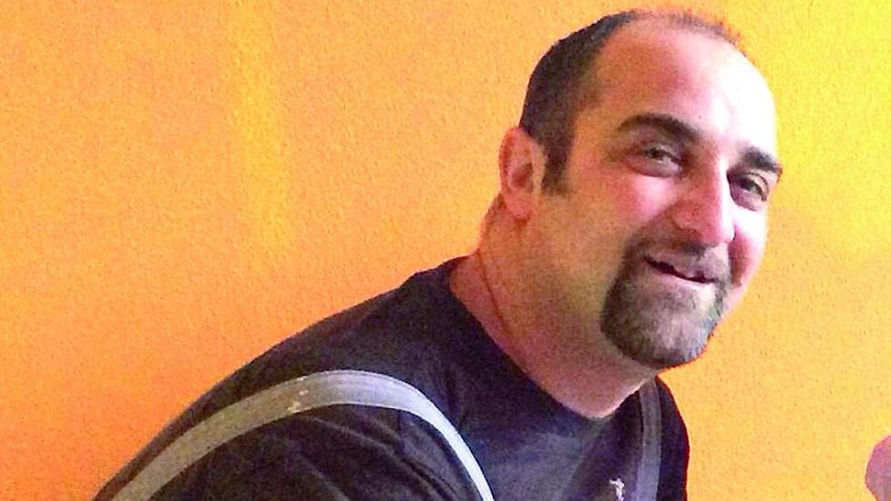 Muore nello scontro frontale 48enne elbano. Allertata dai colleghi che lo aspettavano, la moglie ha scoperto l'incidente cercandolo