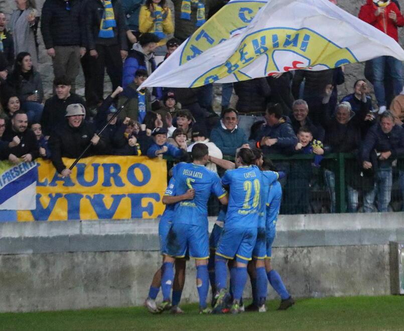 L’esultanza dei giocatori azzurri