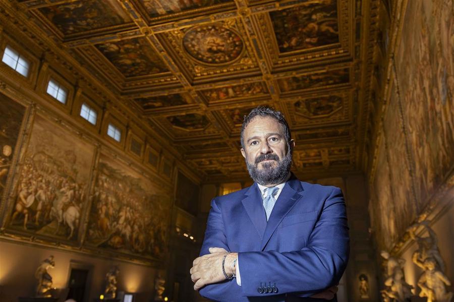 
	Luciano Tancredi

