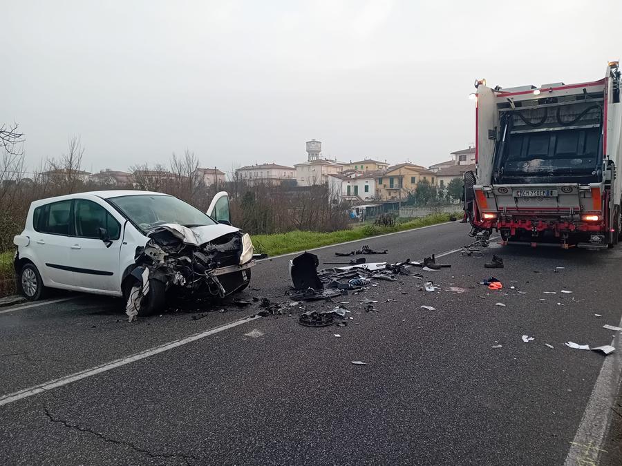 
	Lo scontro (foto di Franco Silvi)

