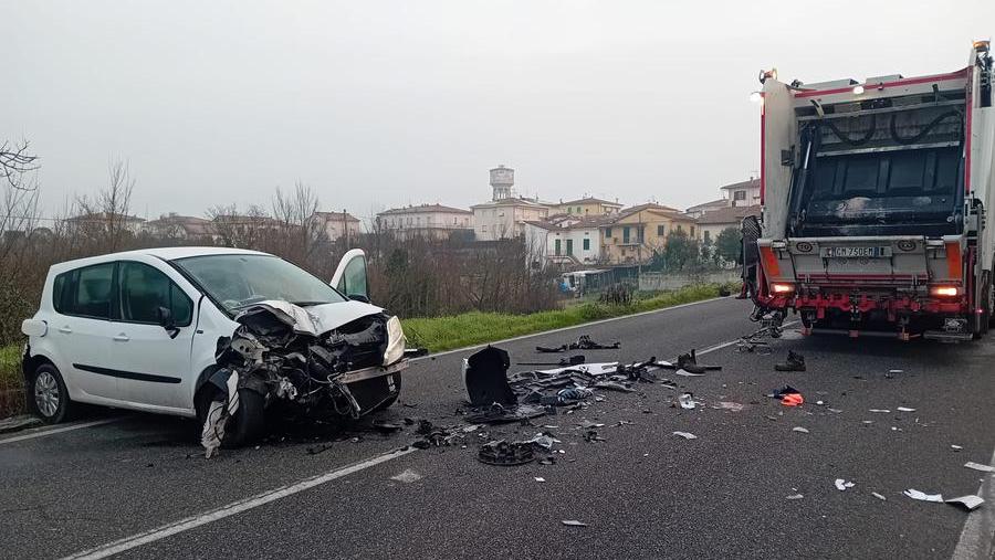 Lo scontro (foto di Franco Silvi)