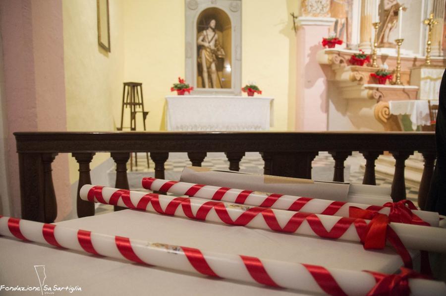 
	I ceri della Candelora pronti per la benedizione (foto Fondazione Oristano)

