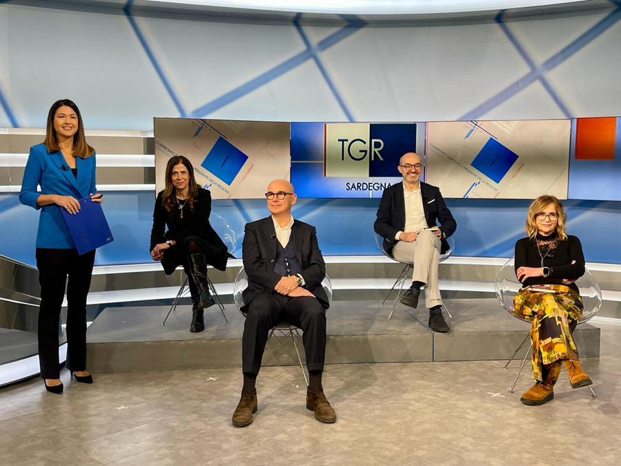 
	I candidati governatori nello studio Rai di Cagliari, la giornalista &egrave; Maria Spigonardo&nbsp;

