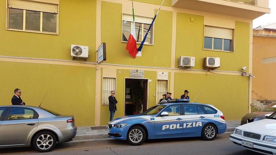 Tempio, sessantenne filmata mentre ruba nel centro estetico
