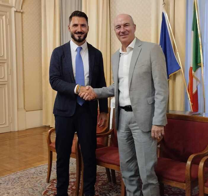 A Livorno si insedia Michele D’Avino, è lui il nuovo segretario generale<br>
