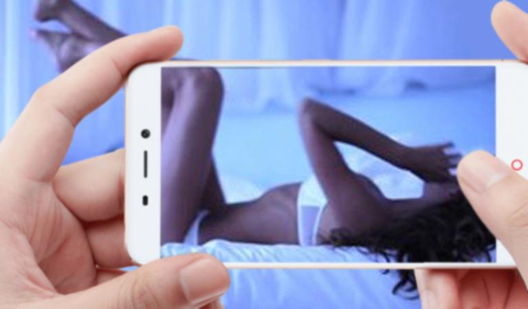 Foto e audio a sfondo sessuale: presa di mira sul gruppo whatsapp