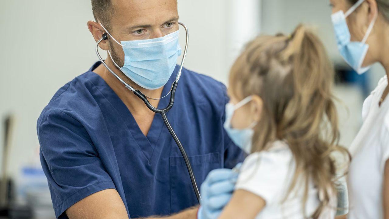 In Toscana 40mila famiglie senza pediatra: scatta la raccolta firme da inviare alla Regione
