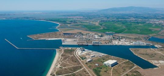 
	Una veduta dell'area del porto industriale di Oristano-Santa Giusta

