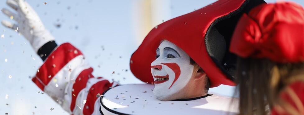 Carnevale di Viareggio, si parte: ospiti d’onore Marco Tardelli e Myrta Merlino – Il programma