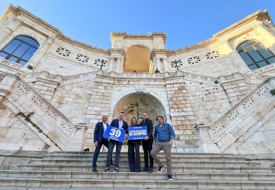 Ryanair salda il debito da 12 milioni con la società dell’aeroporto di Cagliari