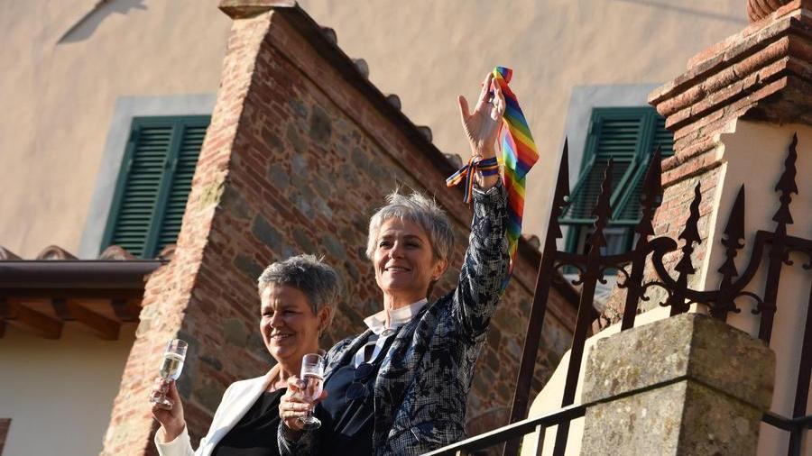 Il racconto di Patrizia: «Noi credenti e omosessuali, ma la Chiesa ci escludeva»