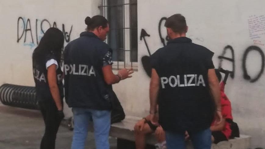 Modena, minorenni ospiti di una comunità fanno incetta di merce rubata<br type="_moz" />
