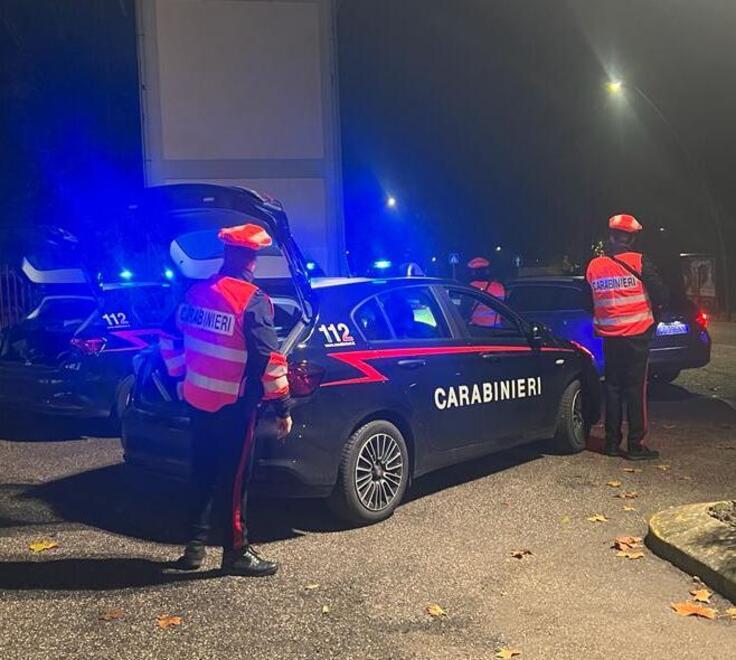 Modena, cambia casa e lavoro per sfuggire allo stalker: «Braccialetto elettronico»<br type="_moz" />
