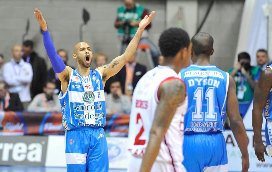 L’ultimo tiro di David Logan, il giocatore di Chicago si ritira lasciando un’impronta indelebile