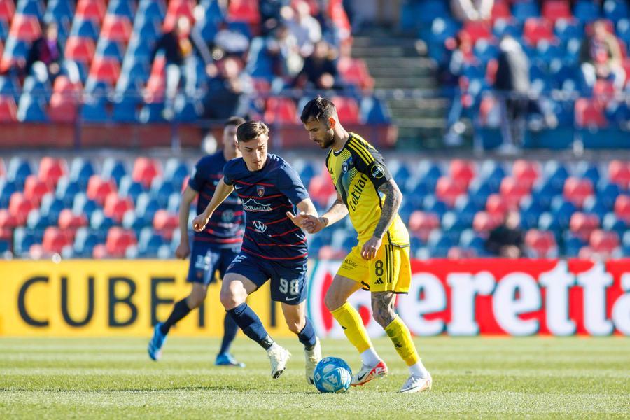 Il Pisa riprende il Cosenza all’ultimo respiro (1-1)
