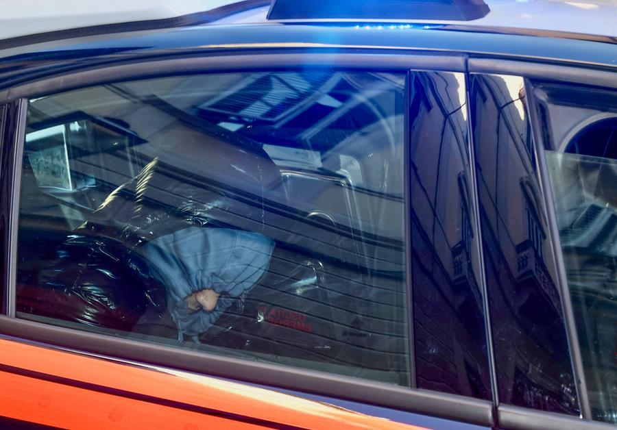 
	Il 22enne arrestato: &egrave; accusato di aver tirato le molotov contro il consolato Usa a Firenze

