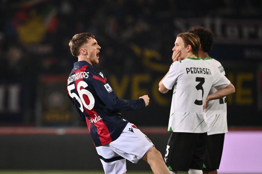 Sassuolo rimontato e sconfitto nel derby dal Bologna