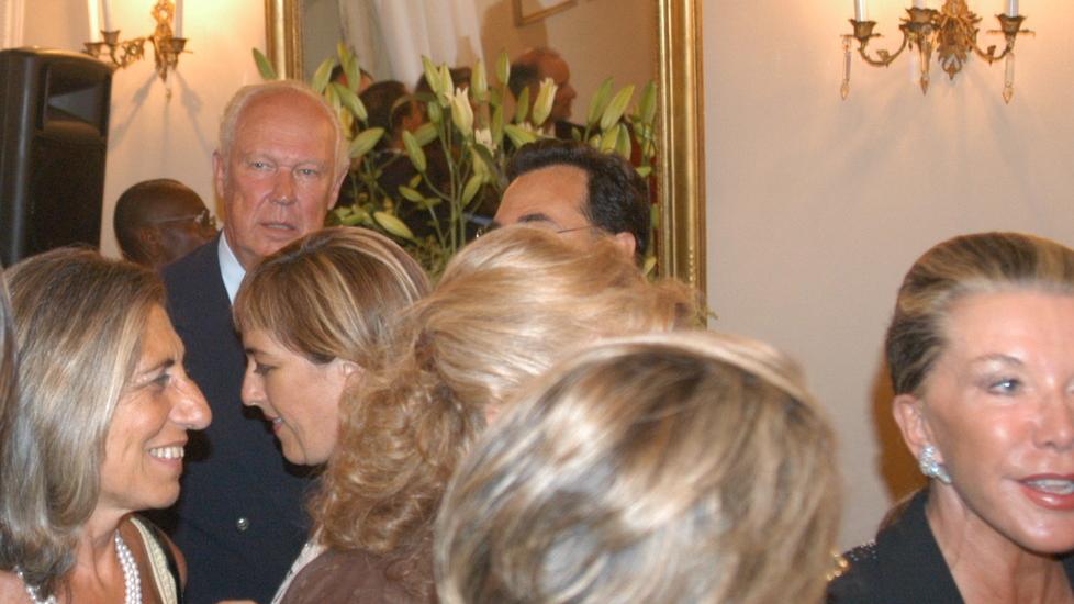 Vittorio Emanuele e la Sardegna, dall’incontro col sindaco ex Pci alla festa al Circolo Sassarese