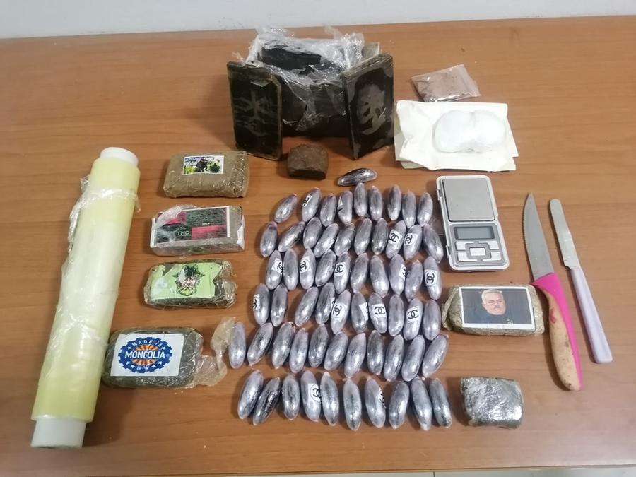 Livorno, trovato con la coca e 2 chili di hashish in casa: arrestato