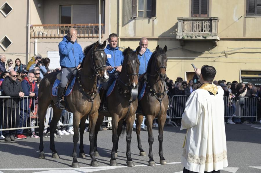 
	La benedizione dei Cavalieri ieri mattina

