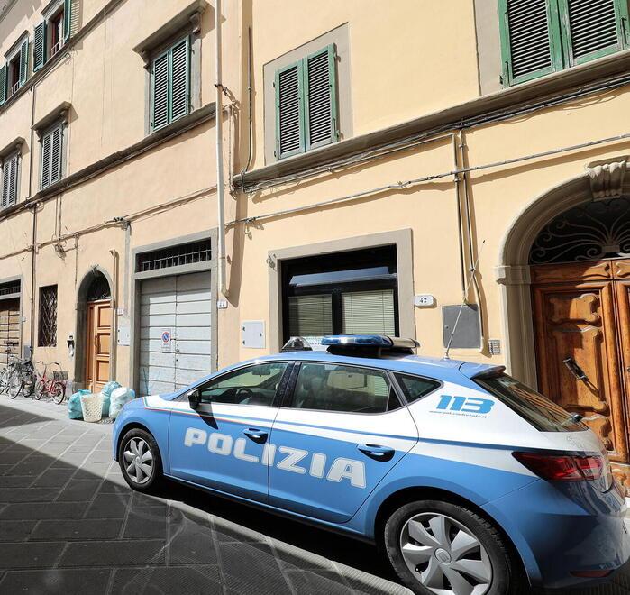 Livorno, razzia dei ladri al locale Siamo Fritti: via borse con computer e portafogli