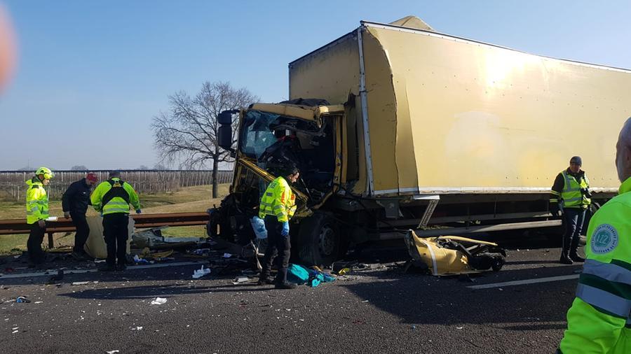 Modena, mattina tragica in autostrada: muore un camionista 43enne in un altro incidente sull’A22