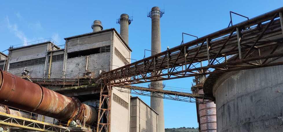 L'ex cementificio alle porte di Sassari, tra degrado e impianti in rovina