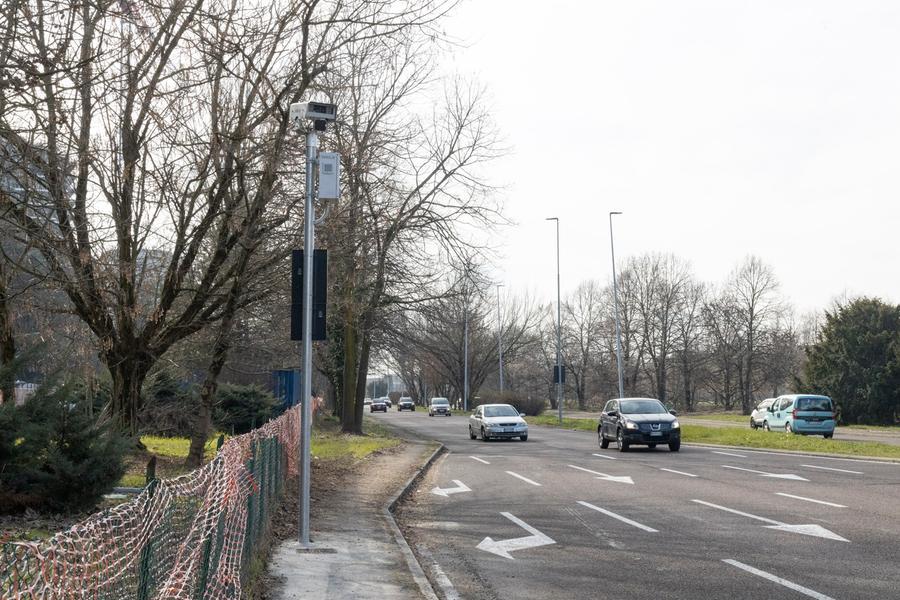 Modena, 14mila passaggi col rosso nel 2023: ecco tre nuovi occhi elettronici