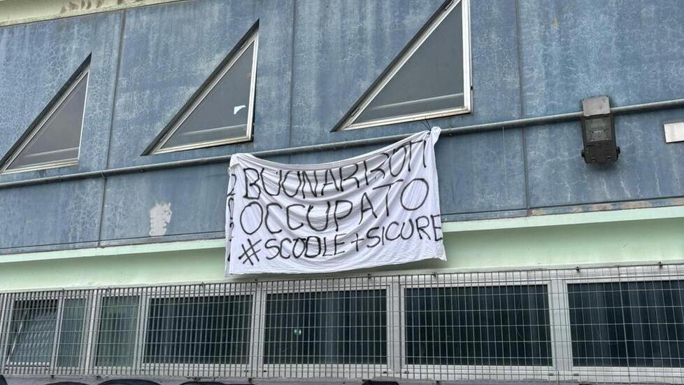 Pisa, il presidente della Provincia sui problemi del liceo Buonarroti: «Un confronto per cercare soluzioni»