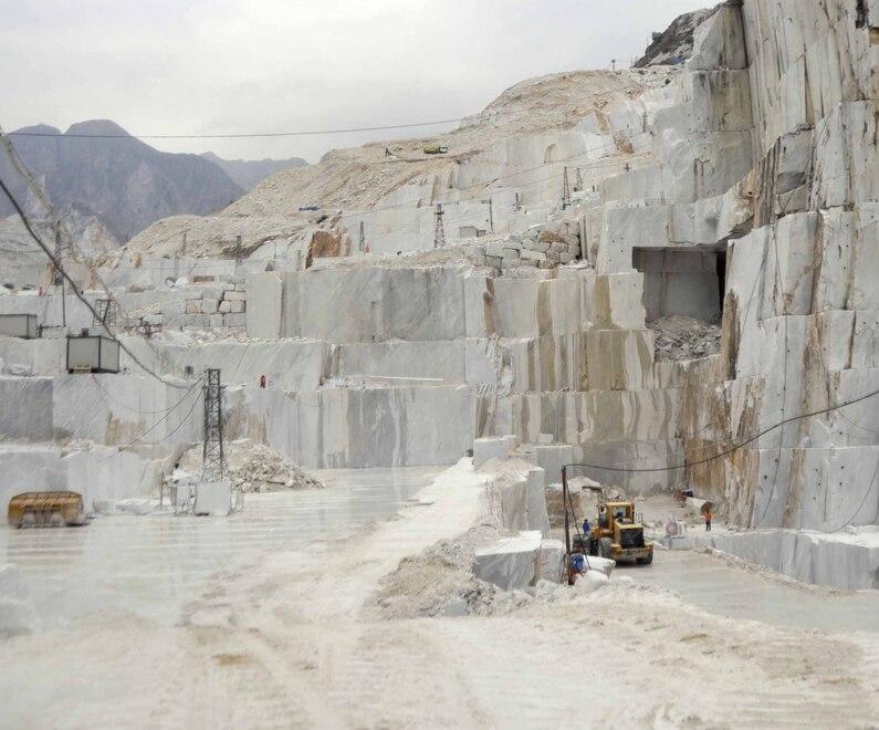 Carrara, ok all’esercizio provvisorio per la Mega Stone Factory<br>
