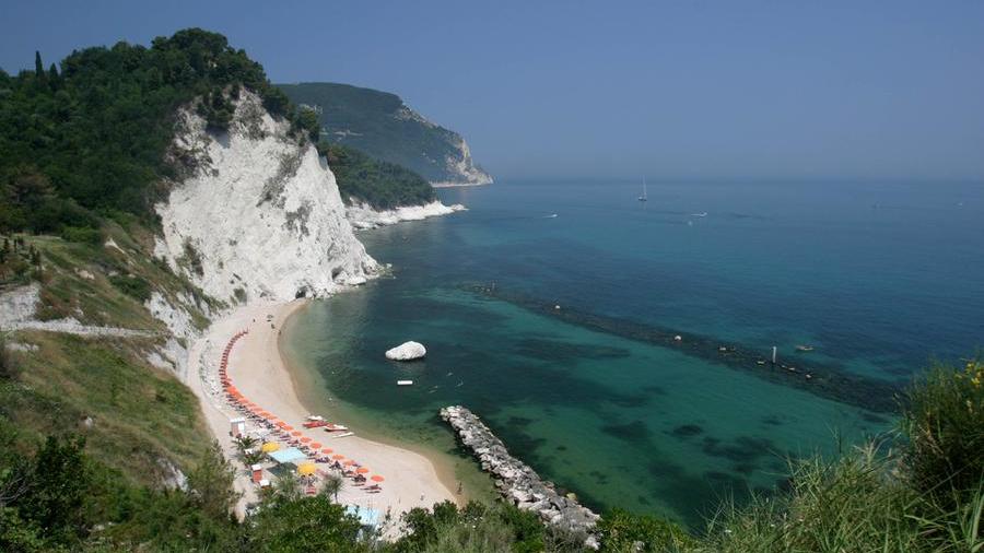 Dillo al direttore: l'esempio Marche, nel turismo ci vuole gentilezza