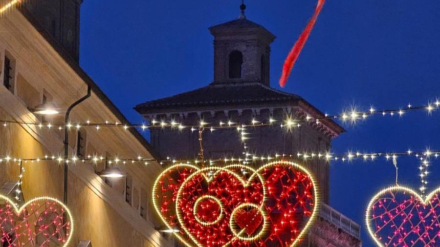 Ferrara si veste a festa per San Valentino