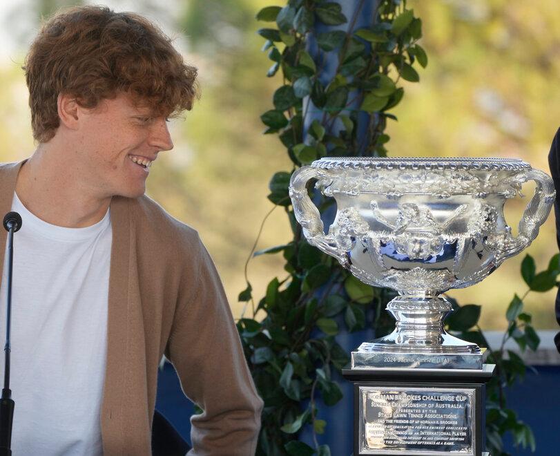 Jannik Sinner, con l’incredibile rimonta australiana il tennista 22enne entra nella storia 