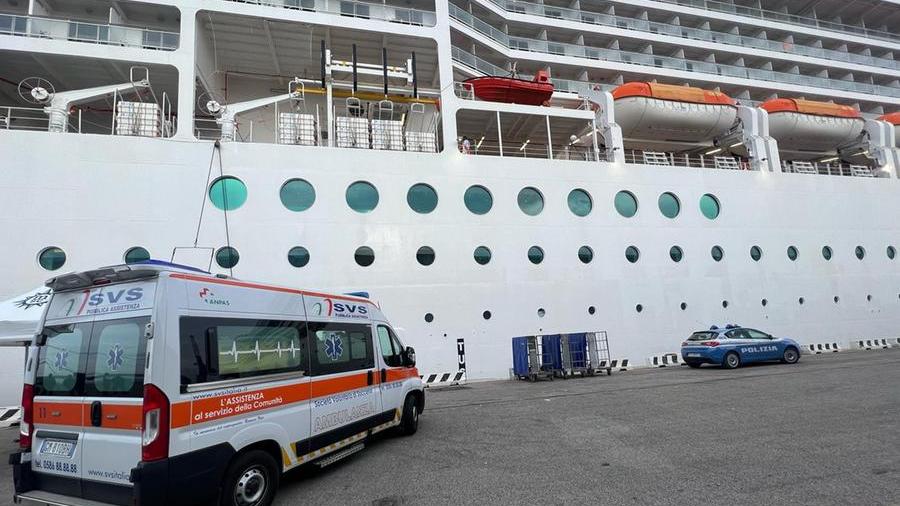 Livorno, tragedia sulla nave da crociera: turista muore a 65 anni