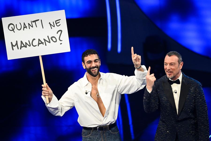 Sanremo 2024: Ibra da Quirinale, Mannoia la Dea scalza