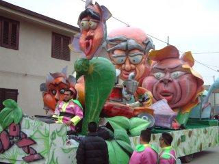 
	Uno dei carri dello scorso anno

