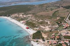 Olbia, a Pittulongu via la strada e le dune al posto delle auto