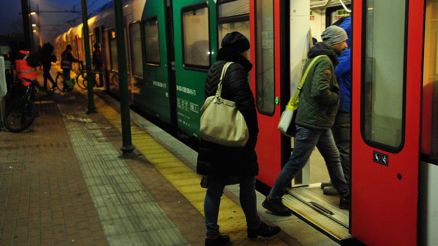 In treno da Sassuolo a Modena, il racconto dei disagi: «Gigetto, saltano le corse. Chi porta i nostri figli a scuola?»<br type="_moz" />
