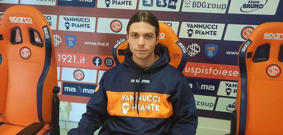 Demetrio Gabriele Ielo durante la conferenza stampa di ieri