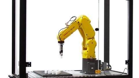 Gioiello tecnologico all’Angioy di Sassari: visite guidate al nuovo braccio robotico