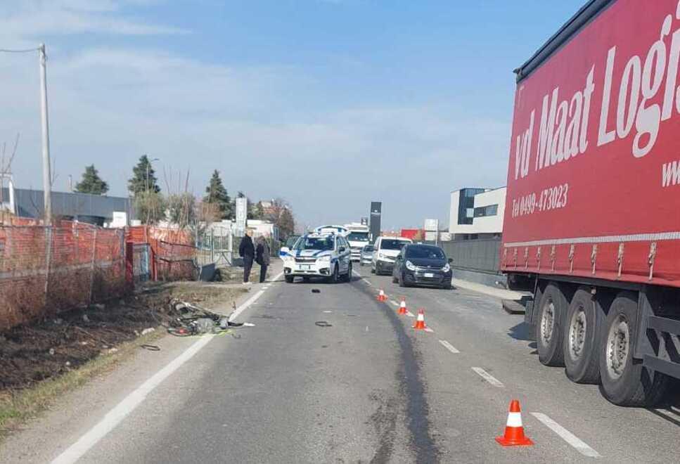 Fiorano, investito in bici in via Giardini: è gravissimo