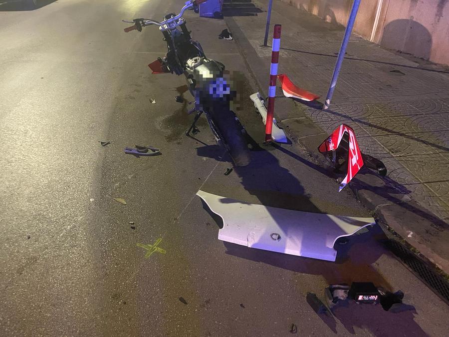 
	L'incidente a Sassari tra via Pascoli e via Bogino <em>(foto Ivan Nuvoli)</em>

