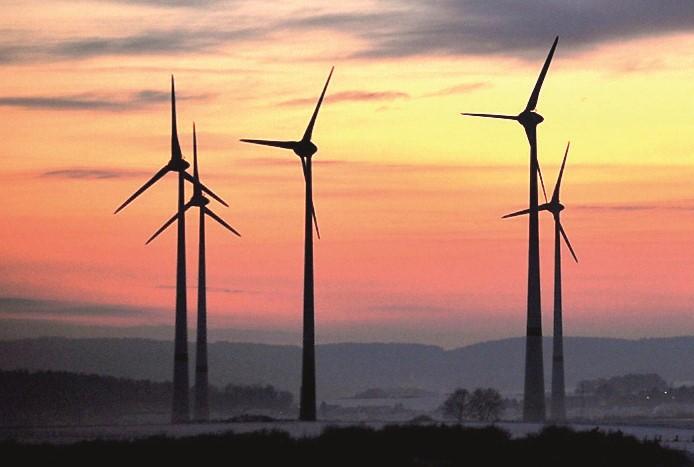 Focus Lavoro, energia e innovazione: la parola ai candidati dei quattro schieramenti