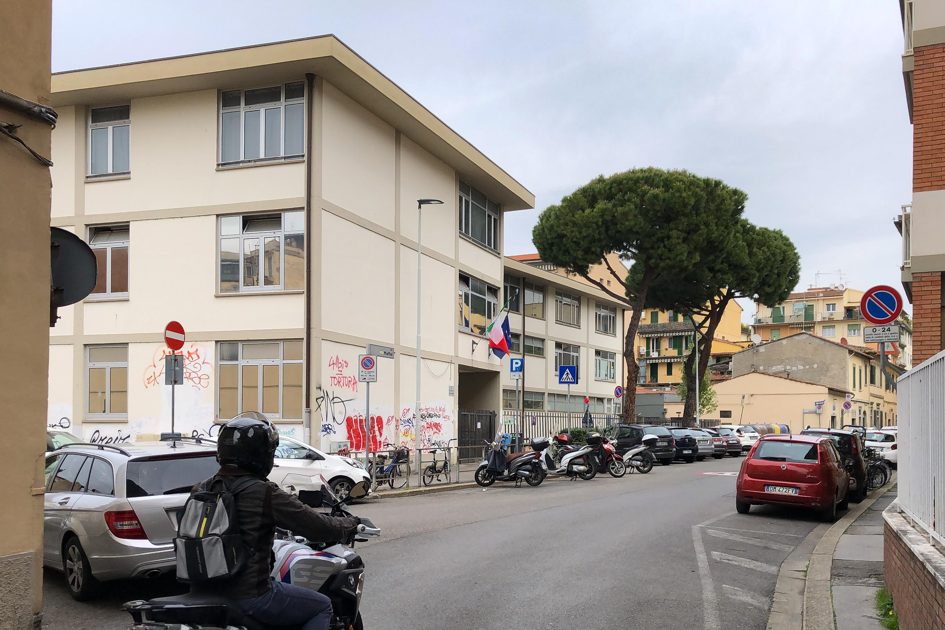 La scuola Calvino: sarà abbattuta e ricostruita grazie ad un finanziamento Pnrr di quasi 8,5 milioni di euro