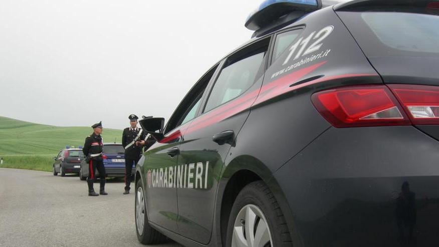 Auto cappotta a Monastir: grave un operaio