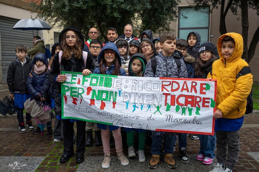 
	Un momento della cerimonia in via Garibaldi


