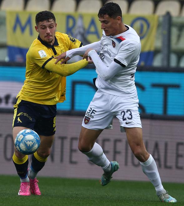 Il Modena scopre Gliozzi, ma non basta: pari col Cosenza e ritorno in zona playoff<br>
